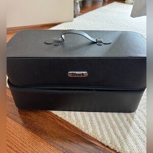 Shark Flex Style hard case holder